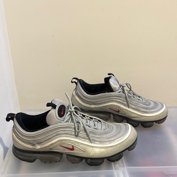 Nike Silver and Black Sneakers - Picture 2 of 7